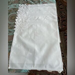 X6 Vintage white cotton Battenberg lace serviettes napkins placemats or dollies